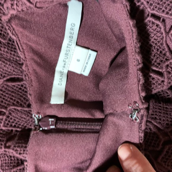 Diane von Furstenberg-Delian Pebble Lace dress 6 purple/plum - Picture 5 of 10
